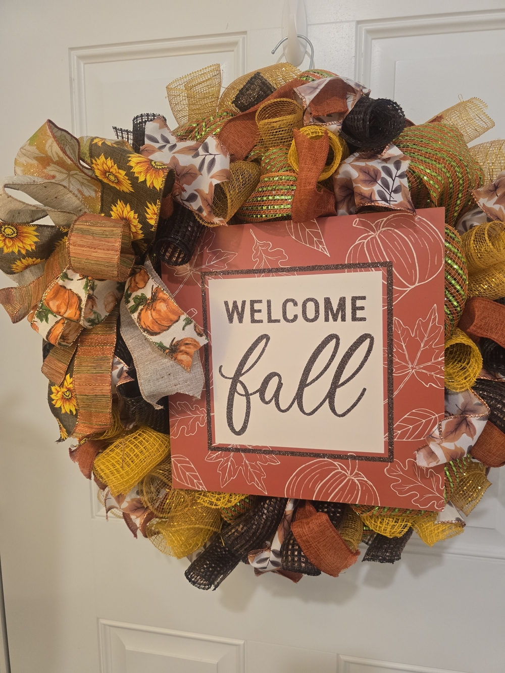 W015 - Welcome Fall Decorative Wreath - Rust, Mustard & Brown